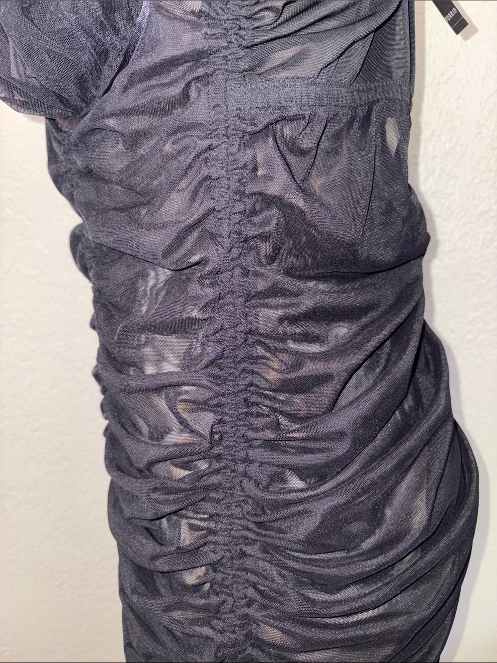 V - #T314 - Torrid Ruched Mesh Chemise - 2X - Picture 10 of 14